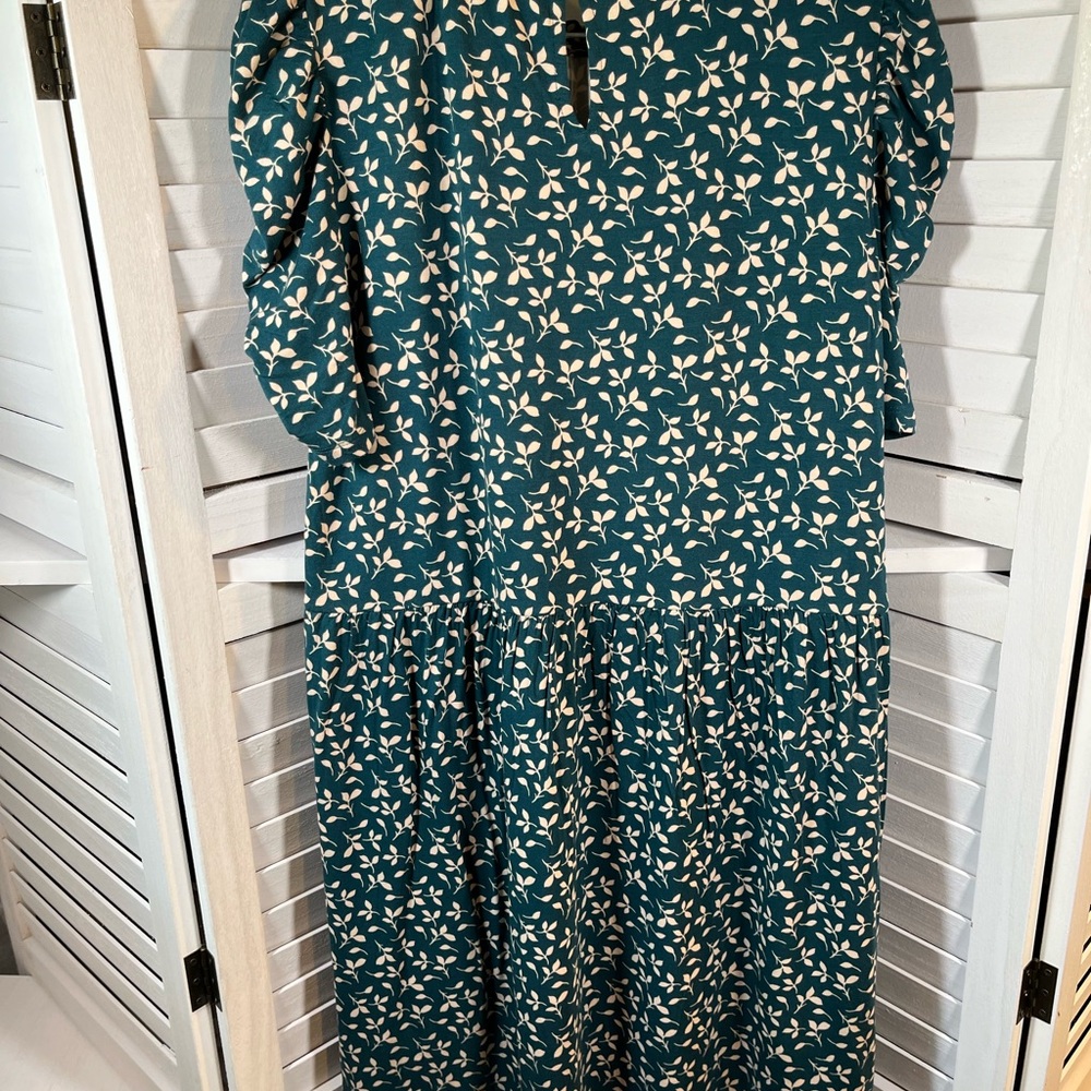 NEW LOFT DRESS - Picture 2 of 10